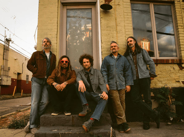 DISPATCH Announces 9th Studio Album ‘Yellow Jacket’ Alongside New Single “Whisk Me Away”